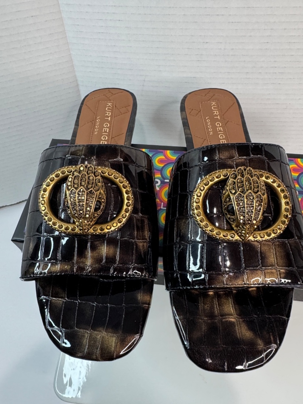 Kurt Geiger Chelsea Flat Sandal – BRAND NEW  Ladies Size 9